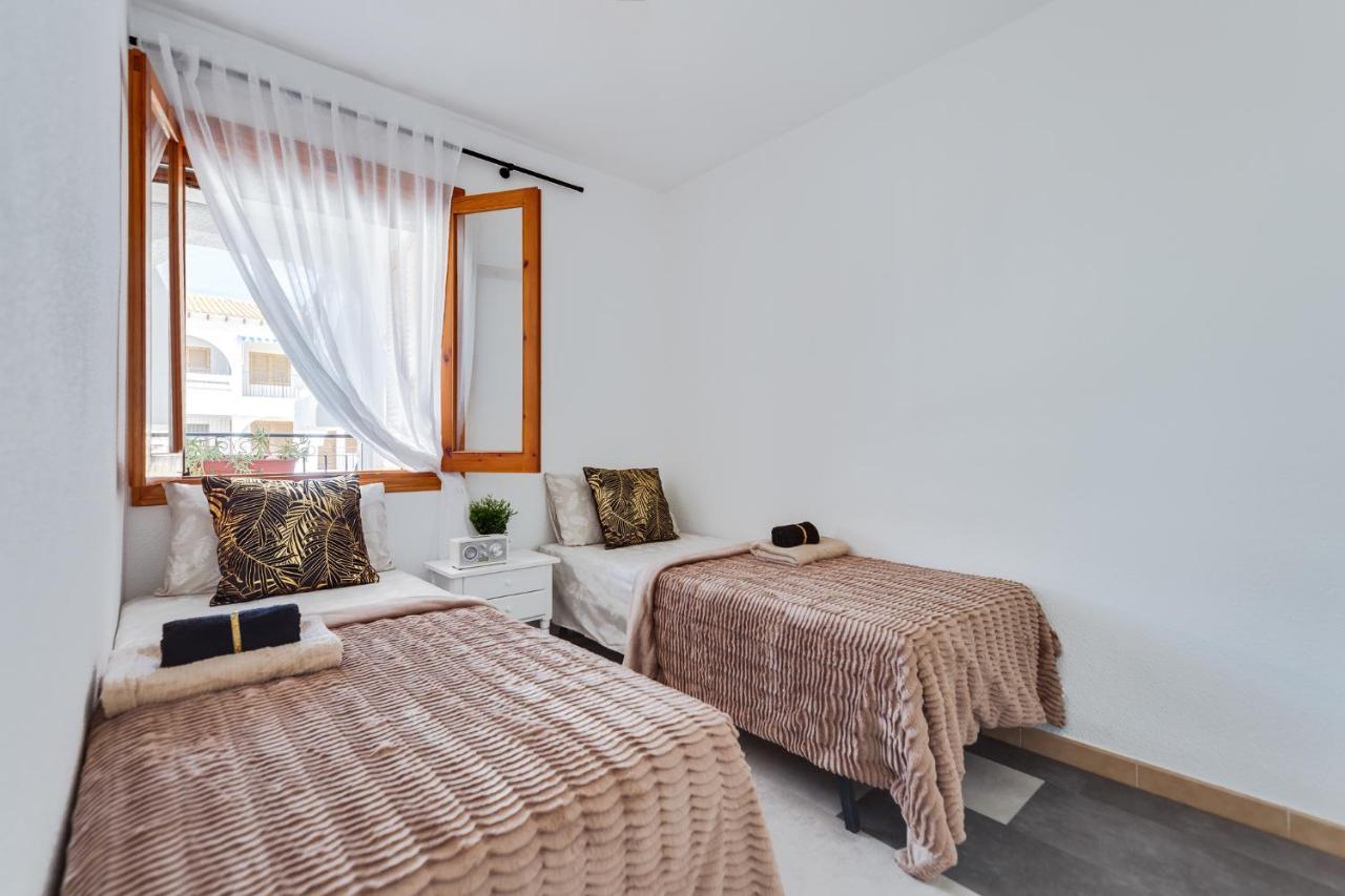Apartamento Relax Torrevieja Exterior foto